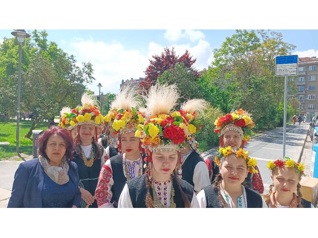 Лазарки-от-191-ОУ-посетиха-район-Панчарево-РУО-София-град-и-СБУ